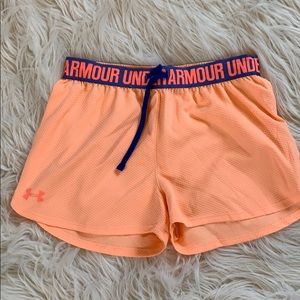 Under armor shorts coral XS
